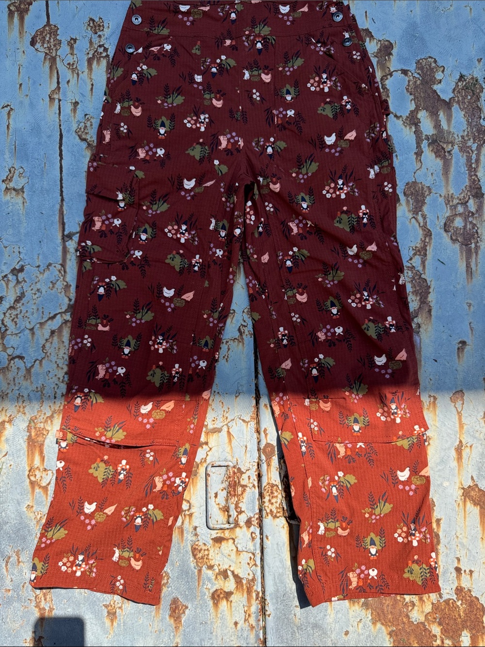 Limited Edition Duluth Heirloom Gardening Overalls - Picture 6 of 11